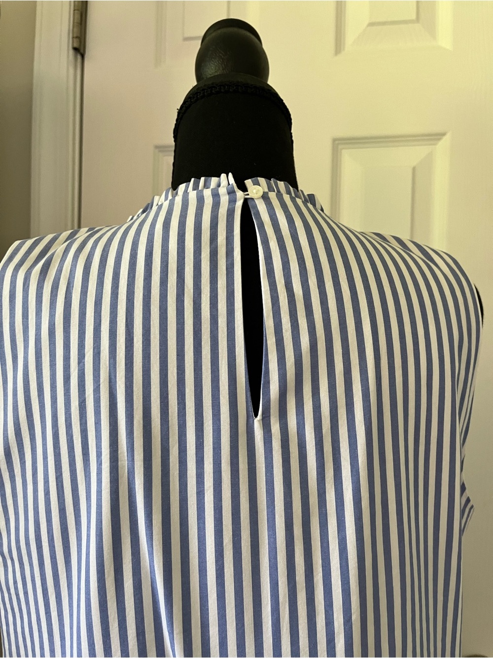 J.Crew Blue & White Stripe Tiered Midi Dress | Size 8 | Pockets | EUC 💙🤍 - Picture 6 of 8